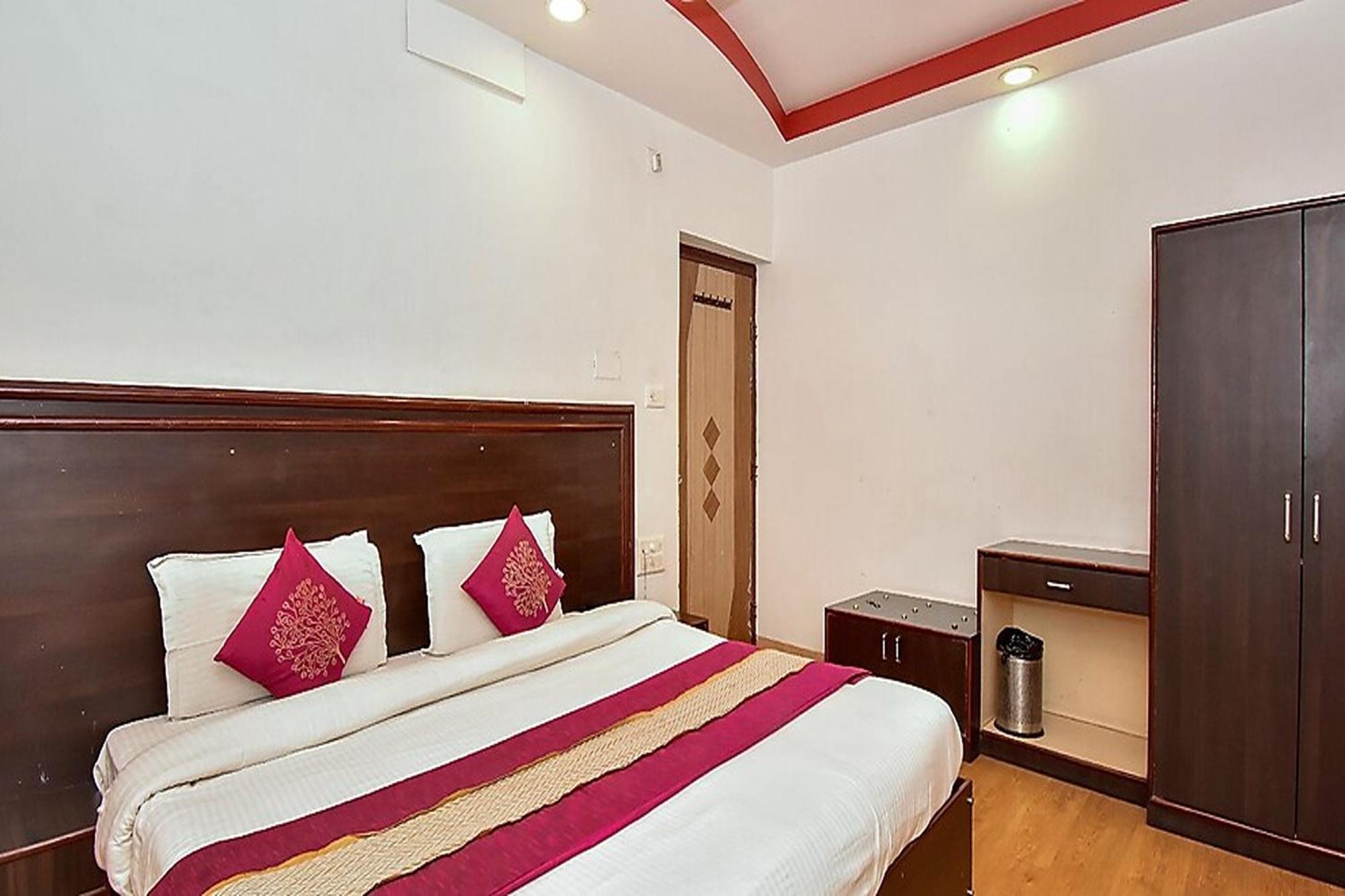 Hotel Deep Palace Near Bus Stand Udaipole Udaipur Eksteriør bilde