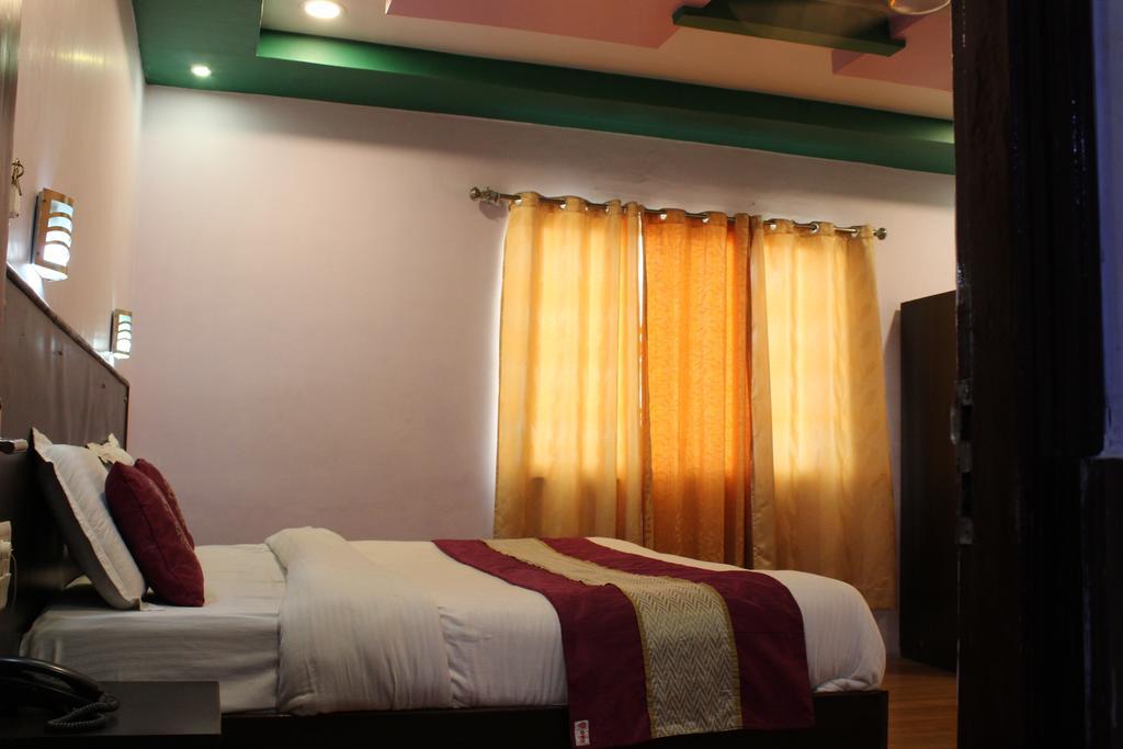 Hotel Deep Palace Near Bus Stand Udaipole Udaipur Eksteriør bilde